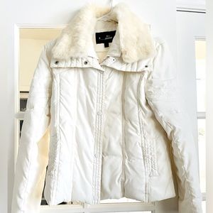 White soft removable collar puff jacket Size US 8
